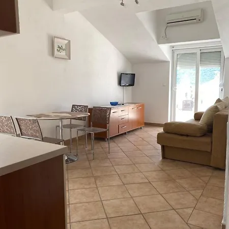 Ξενοδοχείο με διαμερίσματα Sabljic Poljica (Trogir)